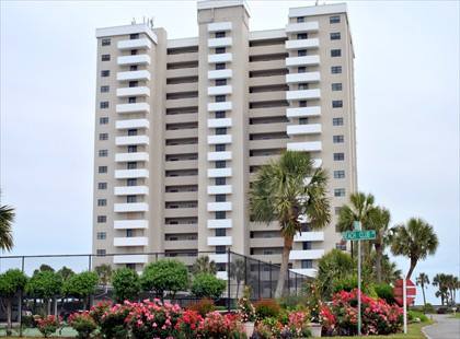 Beachfront view of Arcadian I